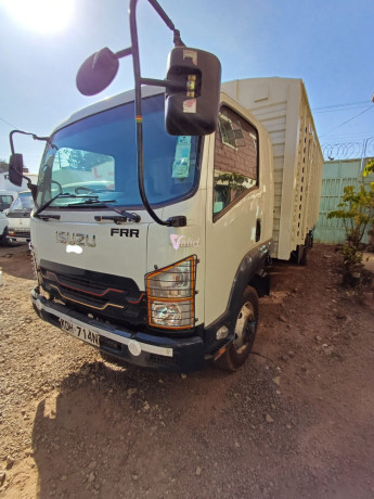isuzu-frr-truck-big-0
