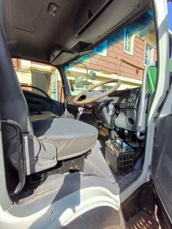 isuzu-frr-truck-big-3